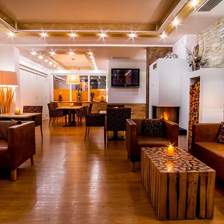 弗拉特施霍夫酒店 酒店 弗拉塔克